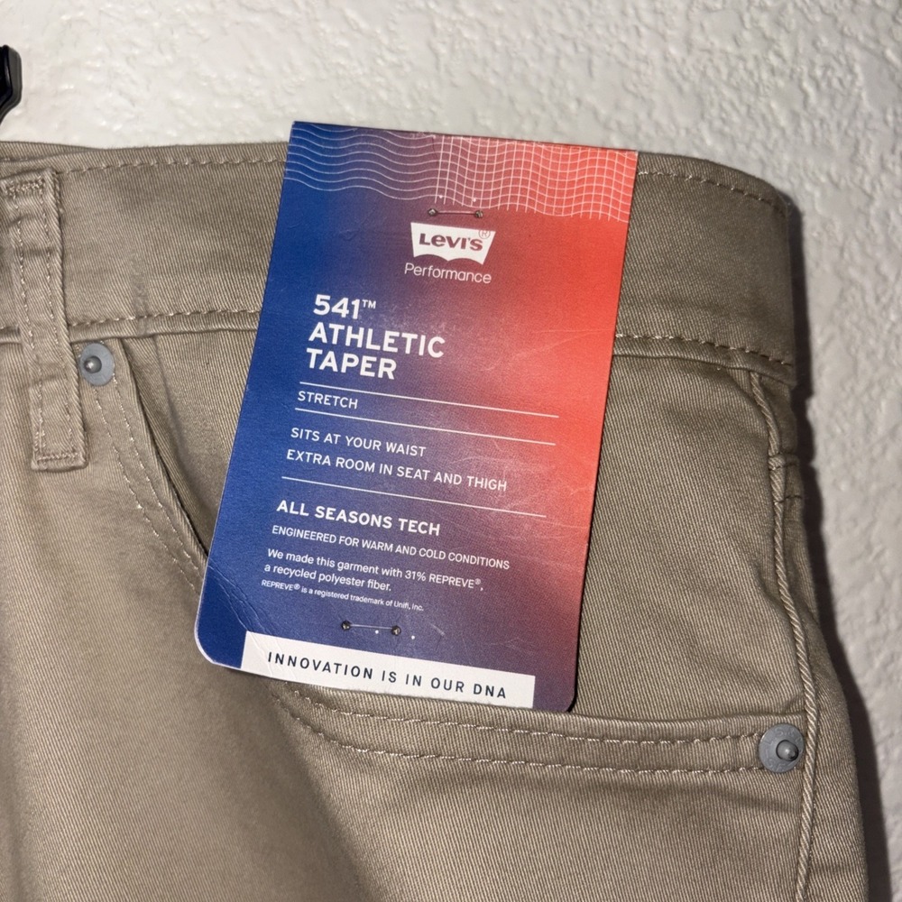 Levi's 541 Jeans Khaki Men's Size 48x32(30) Athletic Taper Stretch Twill Tech - Picture 3 of 10